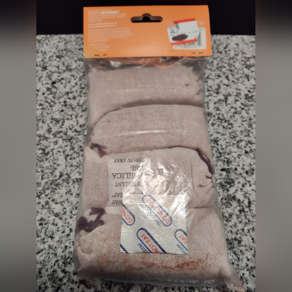 Lavender Scented Sachets. Squared Away Lavender Infused Cedar Sachets One Bag.